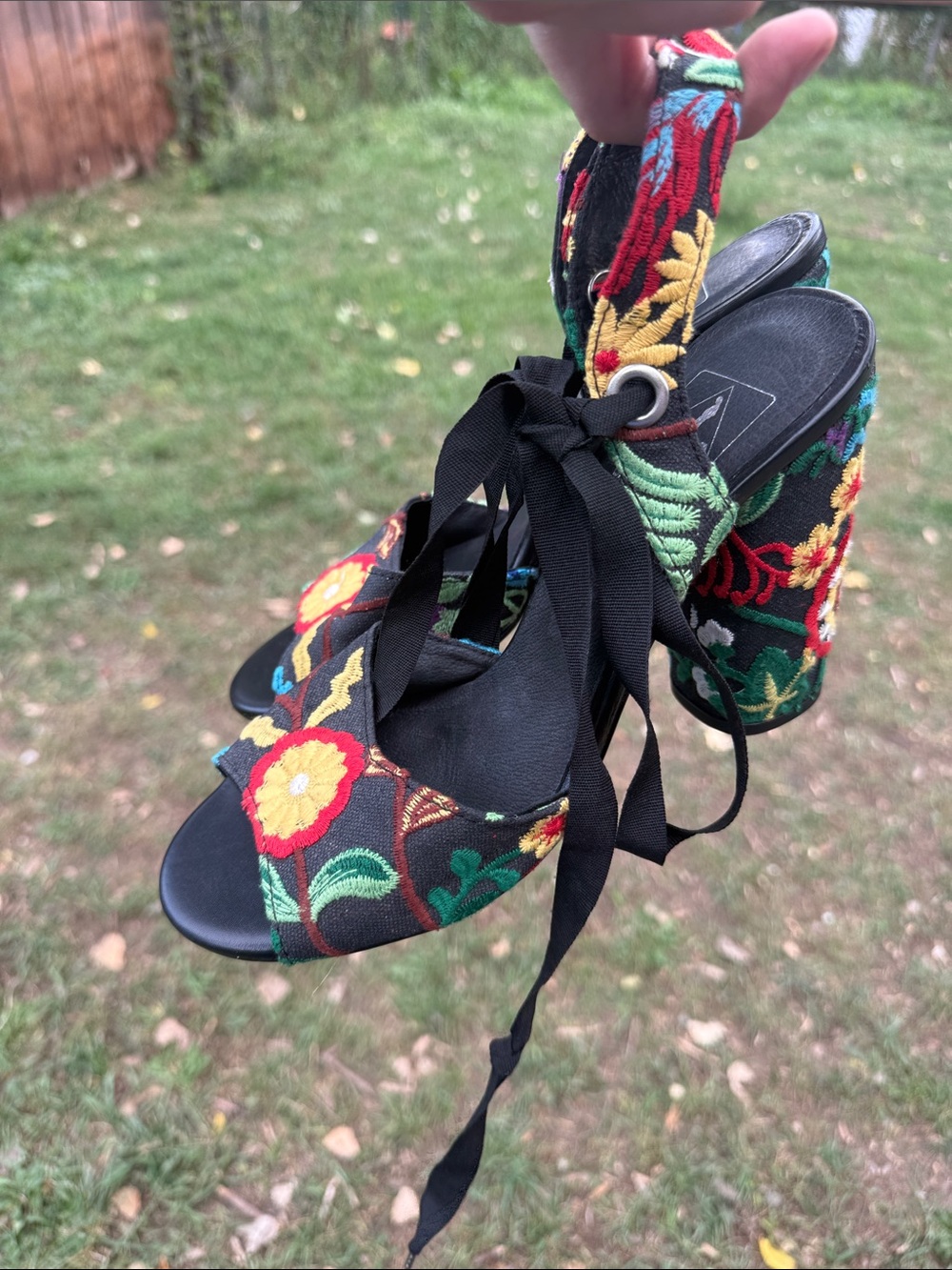CROSSWALK made in Spain floral embroidered heeled sandals lace up